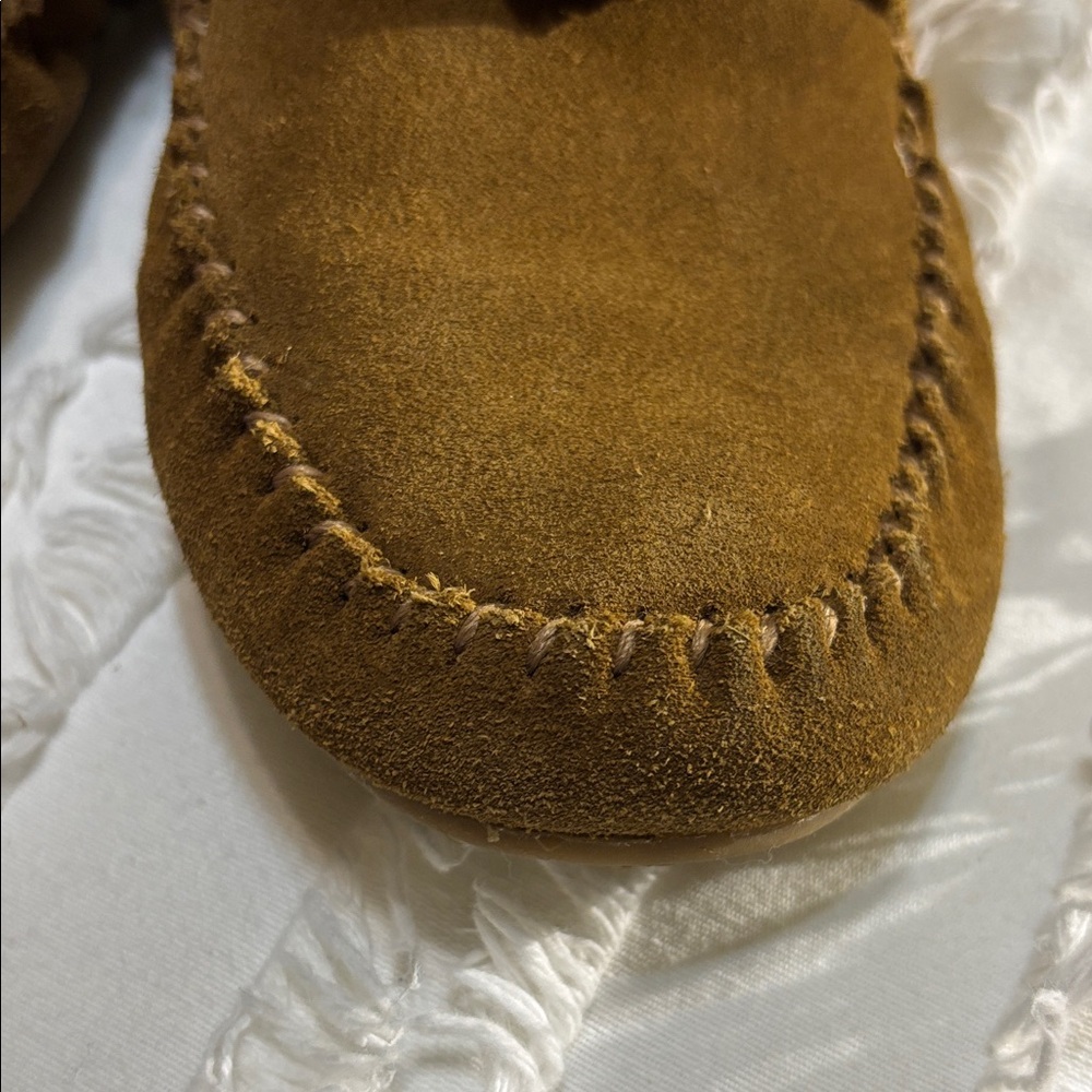 Minnetonka Tan Suede Moccasin Boots Women’s sz 9 - Picture 11 of 12